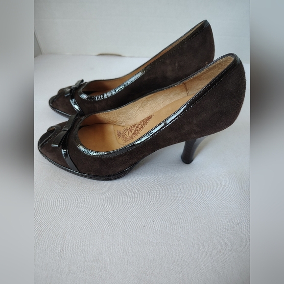 Shoes - Soffit Brown Suede Women's Heels Size 6M